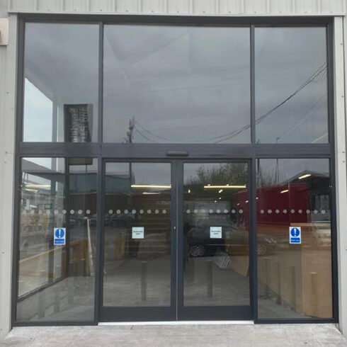 Aluminium shopfront